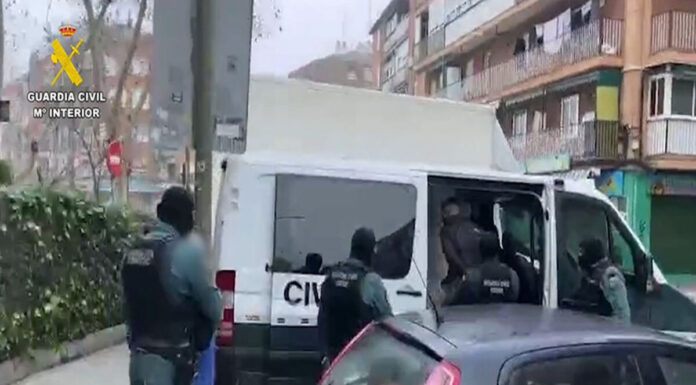 Tres detenidos en Móstoles acusados de asaltar chalés en la sierra de Madrid