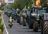 Los agricultores llegan a Móstoles antes de protestar este miércoles en Madrid