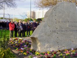 Móstoles rinde homenaje a las víctimas del 11-M en el 20 aniversario de los atentados terroristas