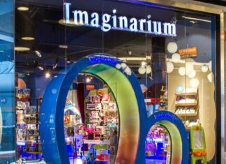 Los vecinos de Móstoles se despiden para siempre de la juguetería Imaginarium