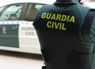 Un guardia civil de Móstoles evita el accidente de un autobús con 17 pasajeros