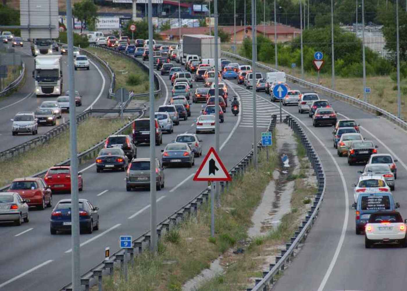 Móstoles se une a la lucha contra la contaminación con multas a coches sin distintivo ambiental