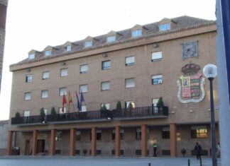 La Comunidad de Madrid firma un convenio para mejorar los servicios públicos en Móstoles