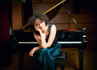 Laura Ballestrino “Para mí lo principal es trasladar emociones y comunicar sentimientos al público”