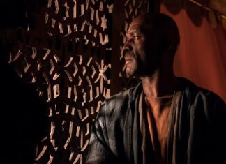 El actor de Móstoles Emilio Buale presentó la Ceremonia del Décimo Aniversario de Felipe VI