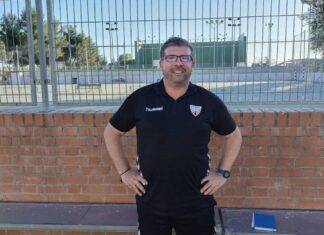 El Móstoles CF anuncia la salida de su entrenador, Mario Martín