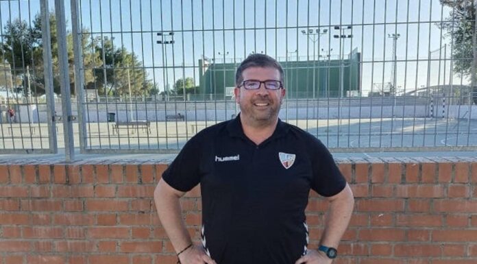 El Móstoles CF anuncia la salida de su entrenador, Mario Martín