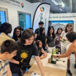 El IES Miguel Hernández de Móstoles expone sus proyectos de robótica educativa