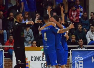 Lluvia de renovaciones en el FS Móstoles con el objetivo del ascenso