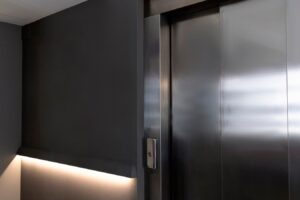 La nueva normativa sobre los ascensores que podría acarrear derramas de 30.000 euros para los vecinos de Móstoles