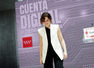 Isabel Díaz Ayuso presenta la herramienta que facilitará la gestión de servicios públicos en Móstoles