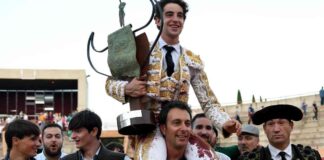 Víctor Hernández se alza con la Copa Chenel en la plaza de toros de Móstoles