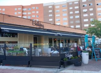 Le Bombay Café llena todo tipo de paladares en Móstoles
