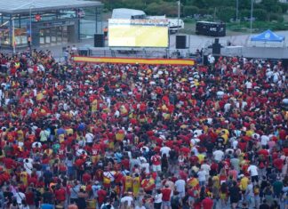 Llenazo absoluto en Móstoles para ver el triunfo de España en la Eurocopa