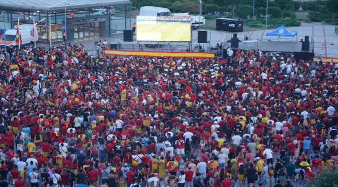 Llenazo absoluto en Móstoles para ver el triunfo de España en la Eurocopa