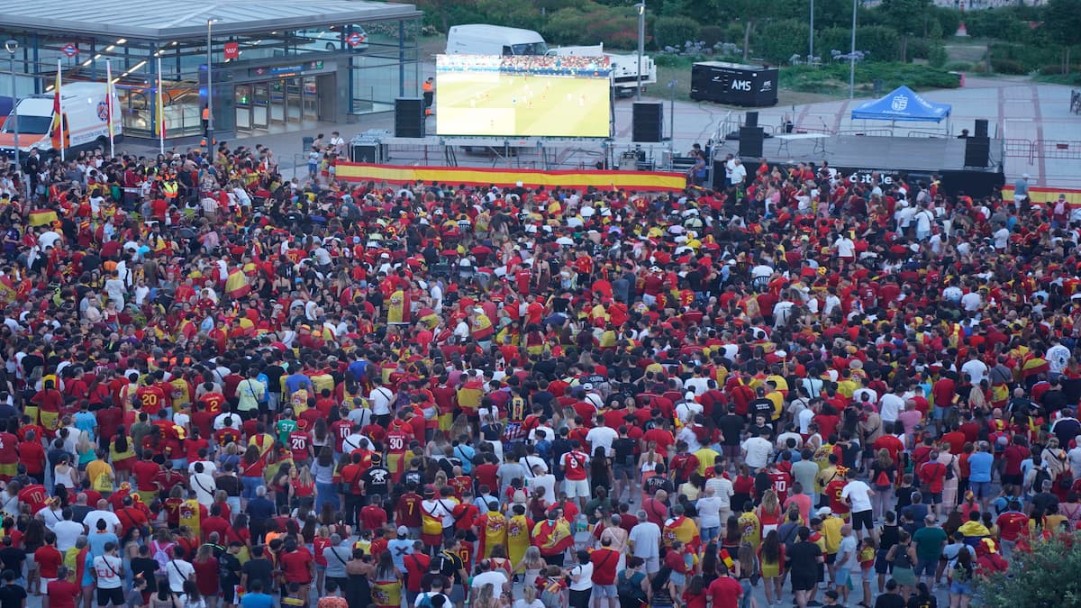 Llenazo absoluto en Móstoles para ver el triunfo de España en la Eurocopa