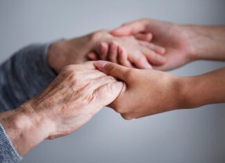 Los mayores de Móstoles tendrán el triple de plazas disponibles para combatir la soledad no deseada