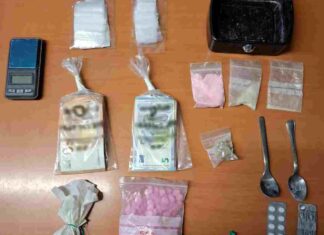 Traficando con sustancias psicotrópicas en Móstoles a bordo de un patinete