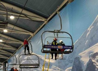 Rescatadas 40 personas en el centro comercial cercano a Móstoles