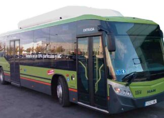 Los vecinos de Móstoles podrán pagar con la tarjeta el bus el próximo verano