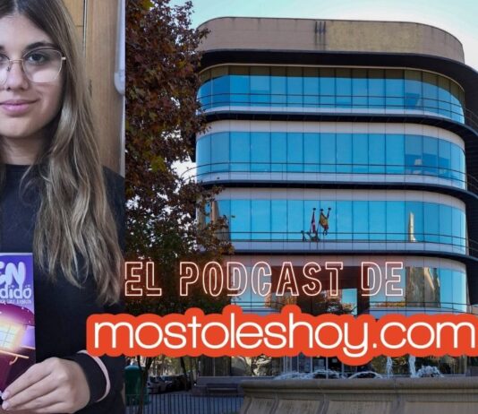 Joven escritora mostoleña