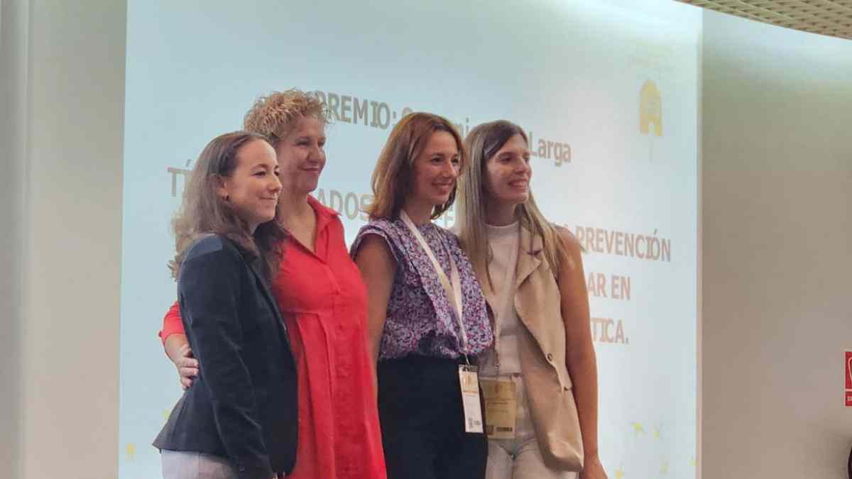 El Centro de Salud Alcalde Bartolomé González de Móstoles ha recibido el premio a la mejor comunicación corta