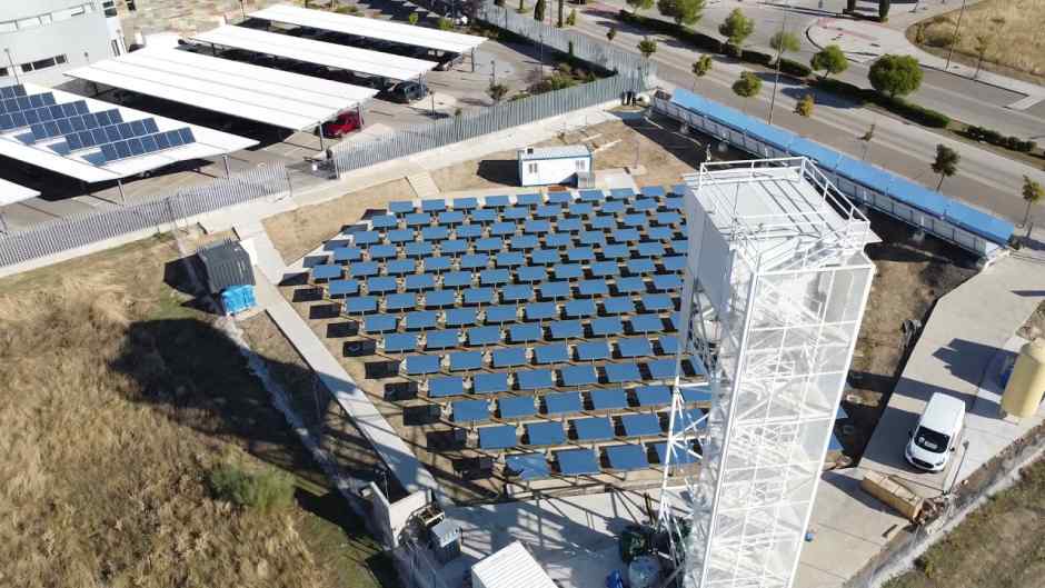 Los jóvenes protagonistas de la Semana de la Ciencia en la sede de IMDEA Energía en Móstoles