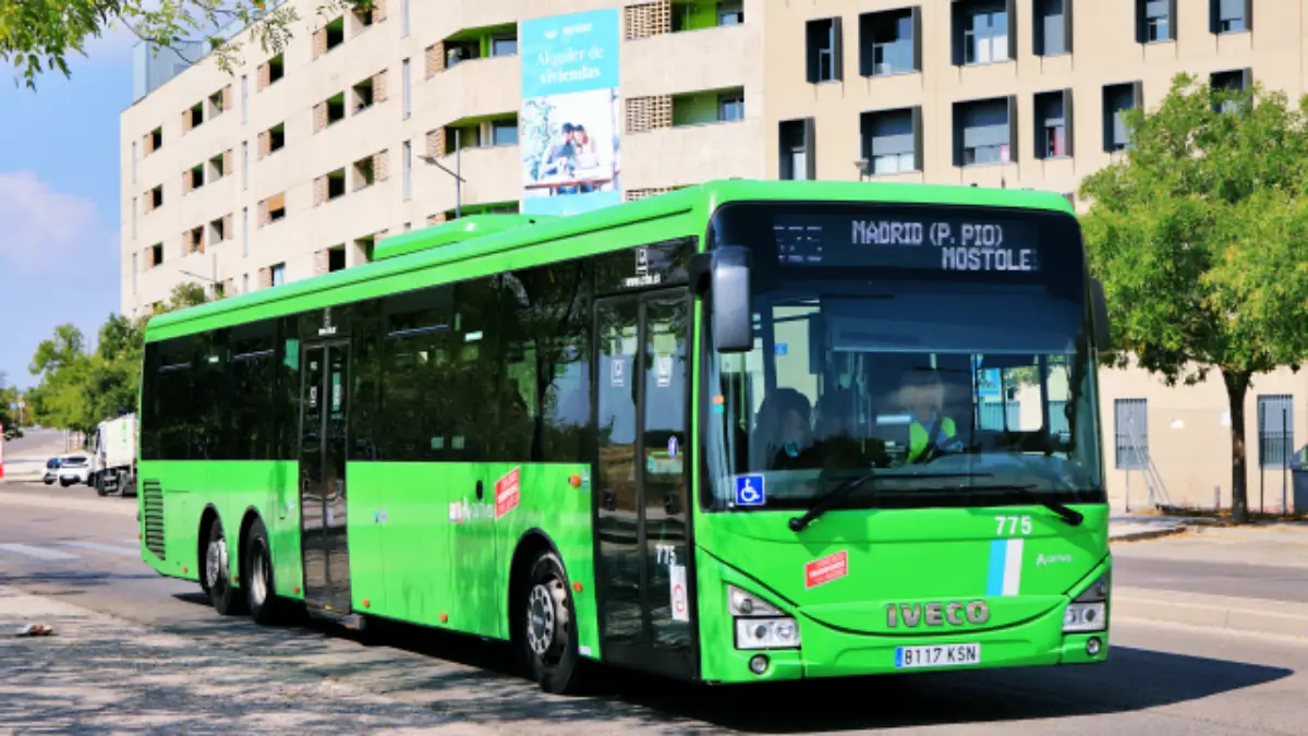 Los autobuses de Móstoles con destino a Príncipe Pío recortan su recurrido hasta Cuatro Vientos