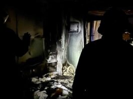 El día de Navidad finaliza con nueve intoxicados en el incendio de una vivienda en Móstoles