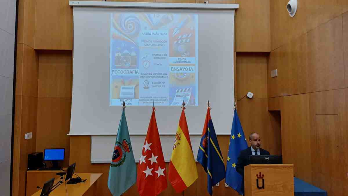 La Universidad Rey Juan Carlos de Móstoles entrega los premios de Concursos Culturales