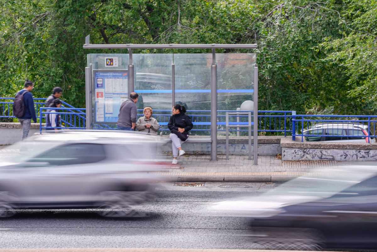 Los vecinos de Móstoles superan el primer día de obras en la A5