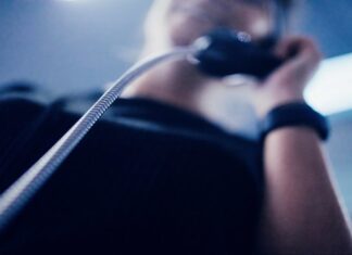 El Ayuntamiento de Móstoles alerta de la última estafa en llamadas de falsas compañías de luz y gas