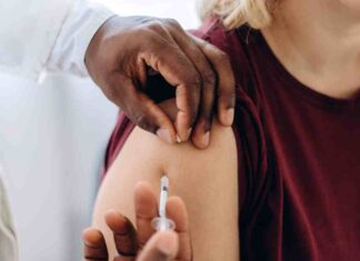 Vacunación contra el Virus Respiratorio Sincitial para mayores y personas de riesgo en Móstoles Vacunación contra el Virus Respiratorio Sincitial para mayores y personas de riesgo en Móstoles