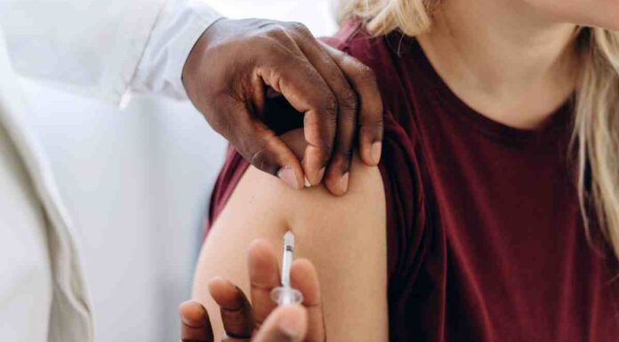 Vacunación contra el Virus Respiratorio Sincitial para mayores y personas de riesgo en Móstoles