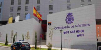 Dos jóvenes de Móstoles detenidos por estafar 15.963 euros