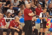 El MRB Móstoles FSF se despide de su técnico y dos jugadoras