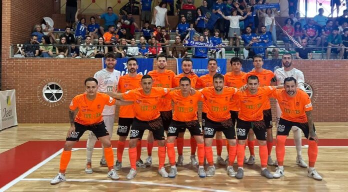El FS Móstoles se acerca a la final por el ascenso tras golear en semifinales