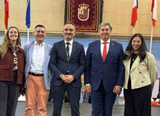 Dos descendientes de Andrés Torrejón se conocen en Móstoles