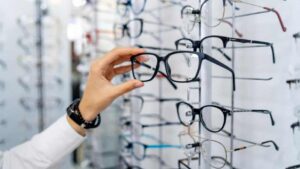 Más de 3.000 menores de Móstoles se beneficiarán de gafas y lentillas gratuitas