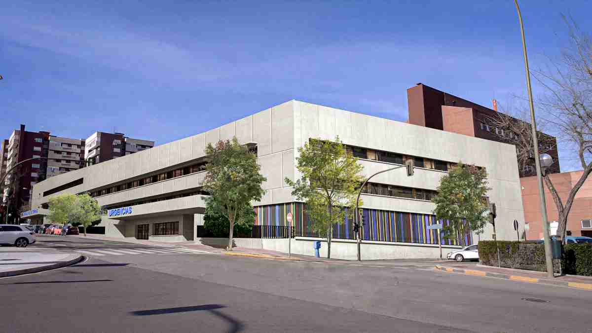 Experimentará una ampliación de 18.600 metros cuadrados en sus instalaciones, distribuidos en un nuevo edificio de 7 plantas. En junio comienzas las obras del Hospital Universitario de Móstoles con una inversión de 44 millones de euros.