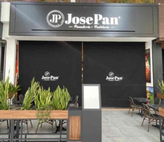 Los vecinos de Móstoles ya pueden comprar en la nueva tienda JosePan de intuXanadú