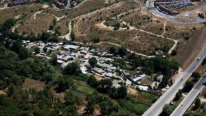 Comienza el derribo de las viviendas en el poblado de las Sabinas de Móstoles