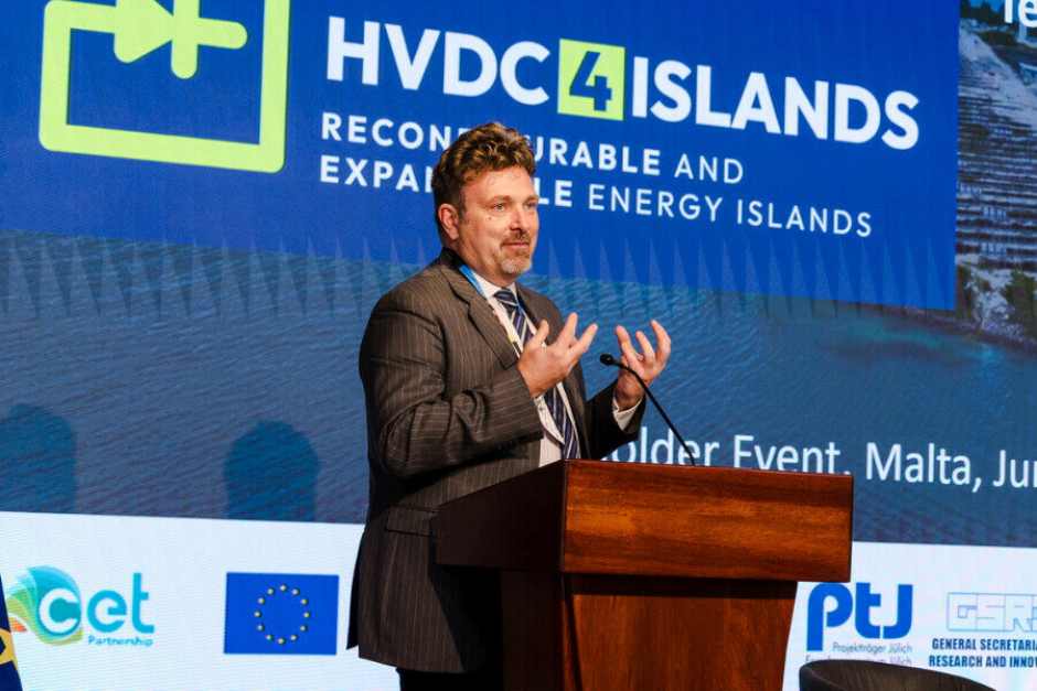 En el Sout Summit Madrid 2025 y en el ‘Clean Energy in the Mediterranean: Powering Research’.  IMDEA Energía, con sede en Móstoles, participa en eventos empresariales e internacionales