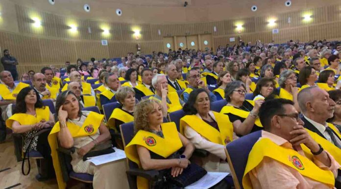 Los mayores de la URJC se gradúan en Móstoles