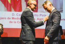 Carlos Novillo recibe la Medalla de la Policía Municipal de Móstoles
