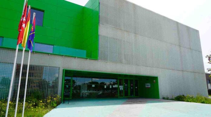 Podemos Móstoles propone que las ayudas sociales se gasten en el comercio local