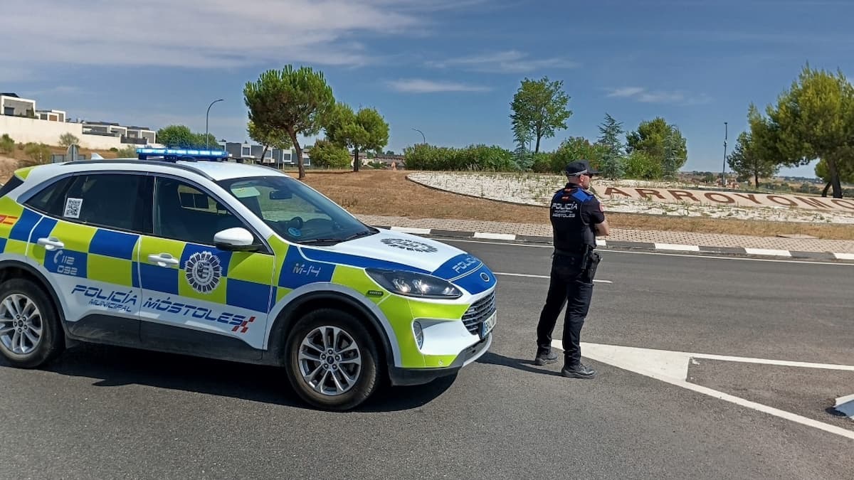 Un incendio cerca de Móstoles obliga a actuar a la Policía Municipal