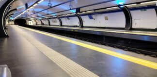 Los vecinos de Móstoles podrán resolver sus dudas de Metro con este nuevo canal de atención al usuario