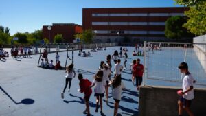 Los colegios públicos de Móstoles se suman al programa regional “Patios Abiertos”