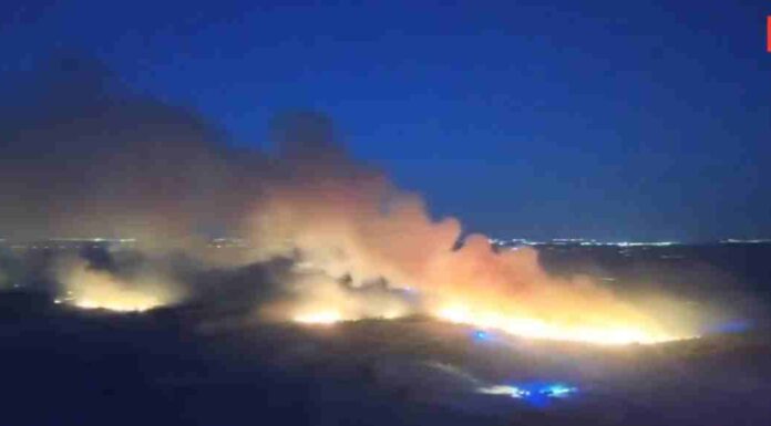 El incendio de Méntrida está en fase de control y perimetrado y los vecinos tienen las carreteras abiertas